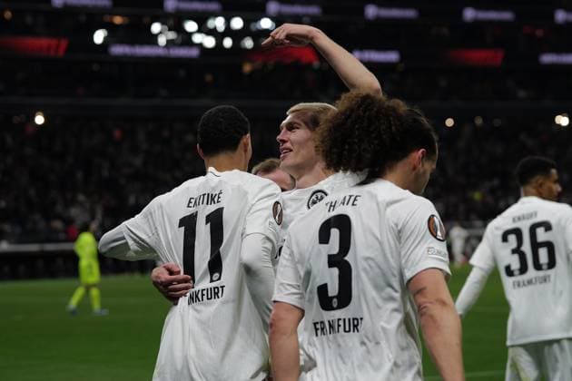 23 01 2025, xovx, Fußball UEFA Europa League, Eintracht Frankfurt Ferencvaros Budapest emspor, v l Torjubel nach dem Tor zum celebrating the goal celebrate 2 0 durch Hugo Ekitike Eintracht Frankfurt DFL DFB REGULATIONS PROHIBIT ANY USE OF PHOTOGRAPHS as IMAGE SEQUENCES and or QUASI VIDEO Frankfurt am Main