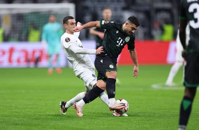 23 01 2025, Football UEFA Europa League, Eintracht Frankfurt Ferencvarosi TC, emonline, emspor, v l , Ellyes Skhiri Eintracht Frankfurt , Mohammed Abu Fani Ferencvarosi TC Budapest DFL DFB REGULATIONS PROHIBIT ANY USE OF PHOTOGRAPHS AS IMAGE SEQUENCES AND OR QUASI VIDEO xdcx Copyright: HMBxMedia Claus