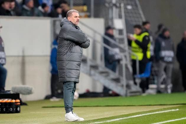 Ange Postecoglou Angelos, coach, head coach, Tottenham , cropped, full body, single image, single photo, action, action, on the sidelines, on the sidelines, 23 01 2025, Sinsheim Germany , football, UEFA Europa League, group stage, TSG 1899 Hoffenheim Tottenham Hotspur, DFB DFL REGULATIONS PROHIBIT ANY USE OF PHOTOGRAPHS AS IMAGE SEQUENCES AND OR QUASI VIDEO xozx