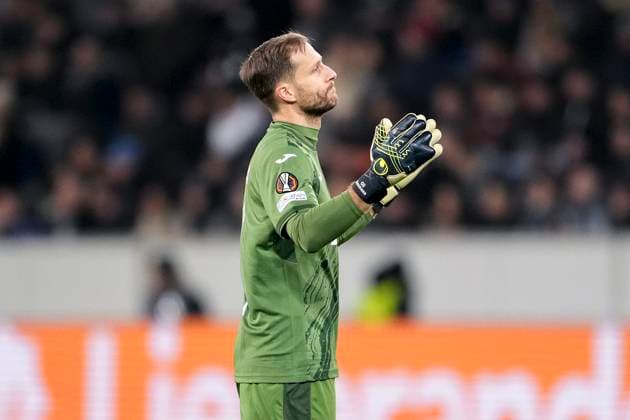 Oliver Baumann Goalkeeper, Hoffenheim, 1 , TSG 1899 Hoffenheim player, single image, single photo, action, action looking disappointed, disappointment, frustration, disappointed, pessimistic, 23 01 2025, Sinsheim Germany , Football, UEFA Europa League, Group Stage, TSG 1899 Hoffenheim Tottenham Hotspur, DFB DFL REGULATIONS PROHIBIT ANY USE OF PHOTOGRAPHS AS IMAGE SEQUENCES AND OR QUASI VIDEO xozx