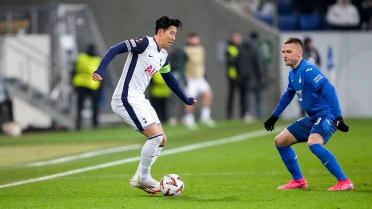 v li Heung Min Son Tottenham, 7 , Pavel Kaderabek Hoffenheim, 3 , Action, Action, Match scene, 23 01 2025, Sinsheim Germany , Football, UEFA Europa League, Group stage, TSG 1899 Hoffenheim Tottenham Hotspur, DFB DFL REGULATIONS PROHIBIT ANY USE OF PHOTOGRAPHS AS IMAGE SEQUENCES AND OR QUASI VIDEO xozx