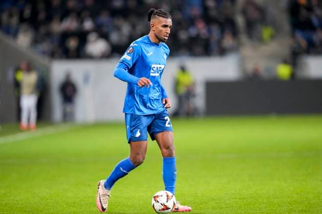 Kevin Akpoguma Hoffenheim, 25 , on the ball, cropped, full body, single image, single photo, action, action, 23 01 2025, Sinsheim Germany , football, UEFA Europa League, group stage, TSG 1899 Hoffenheim Tottenham Hotspur, DFB DFL REGULATIONS PROHIBIT ANY USE OF PHOTOGRAPHS AS IMAGE SEQUENCES AND OR QUASI VIDEO xozx