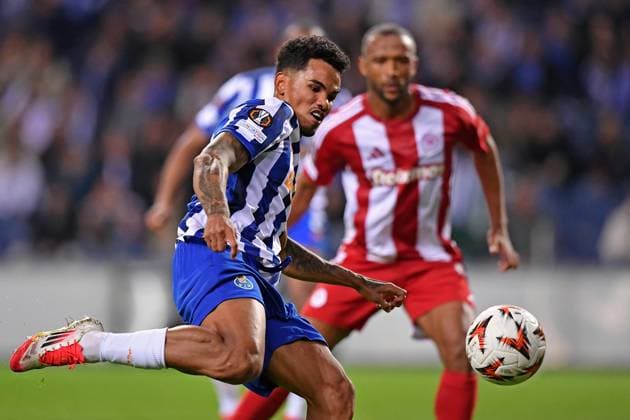 23rd January 2025, Dragao Stadium, Porto, Portugal: Europa League FC Porto versus Olympiacos; Wenderson Galeno of FC Porto  ActionPlus12742659 DanielxCastro