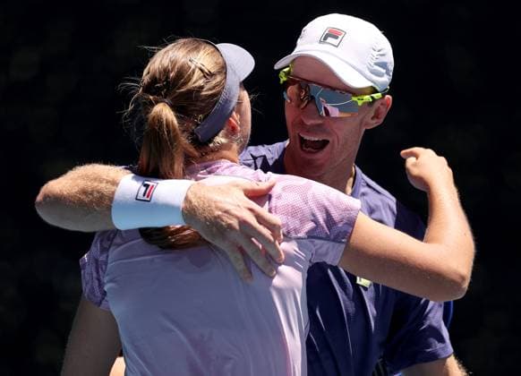 Olivia Gadecki and John Peers of Australia celebrate Australian Open, Day Thirteen, Tennis, Melbourne Park, Melbourne, Australia - 24 Jan 2025  Copyright: xEllaxLing Shutterstockx 15108785h