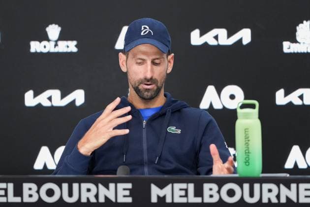Tennis 2025: Australian Open Day 13 January 24, 2025: 7th seed NOVAK DJOKOVIC of Serbia talks to the media after retiring from a match against 2nd seed ALEXANDER ZVEREV of Germany on Rod Laver Arena in a Men s Singles Semifinals match on day 13 of the 2025 Australian Open in Melbourne, Australia. Sydney Low Cal Media(Credit Image: Â Sydney Low Cal Sport Media) Melbourne Victoria Australia EDITORIAL USE ONLY Copyright: xx ZUMA-20250124_faf_c04_013.jpg SydneyxLowx csmphotothree348175