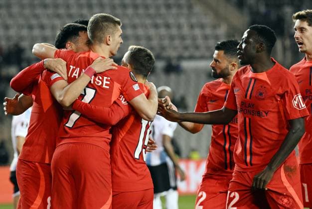 (250124) -- BAKU, Jan. 24, 2025 -- Players of FCSB celebrate during a UEFA Europa League match between Qarabag and FCSB in Baku, Azerbaijan, Jan. 23, 2025. (Photo by v Xinhua) (SP)AZERBAIJAN-BAKU-FOOTBALL-UEFA EUROPA LEAGUE-QARABAG VS FCSB TofikxBabaye 