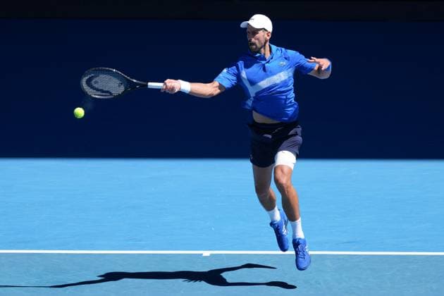 Tennis 2025: Australian Open Day 13 January 24, 2025: 7th seed NOVAK DJOKOVIC of Serbia in action against 2nd seed ALEXANDER ZVEREV of Germany on Rod Laver Arena in a Men s Singles Semifinals match on day 13 of the 2025 Australian Open in Melbourne, Australia. Sydney Low Cal Media(Credit Image: Â Sydney Low Cal Sport Media) Melbourne Victoria Australia EDITORIAL USE ONLY Copyright: xx ZUMA-20250124_faf_c04_021.jpg SydneyxLowx csmphotothree348191