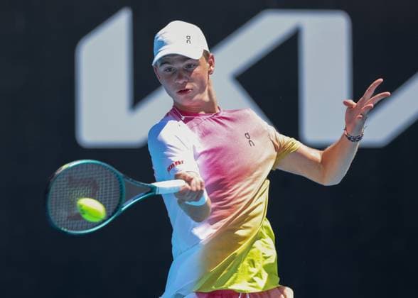 Henry Bernet SUI , Boys Singles Boys Singles, Australian Open 2025, Melbourne Park, Melbourne, Victoria, Australia Copyright: xJuergenxHasenkopfx