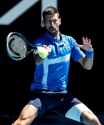 (250124) -- MELBOURNE, Jan. 24, 2025 -- Novak Djokovic hits a return during the men s singles semifinals between Novak Djokovic of Serbia and Alexander Zverev of Germany at Australian Open tennis tournament in Melbourne, Australia, Jan. 24, 2025. ) (SP)AUSTRALIA-MELBOURNE-TENNIS-AUSTRALIAN OPEN-MEN S SINGLES-SEMIFINALS MaxPing 