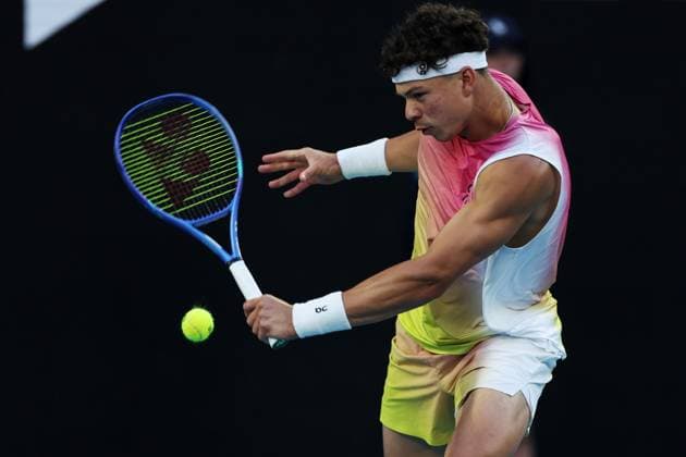 Ben Shelton during the Semi-final match against Sinner in the Rod Laver Arena Australian Open, Day Thirteen, Tennis, Melbourne Park, Melbourne, Australia - 24 Jan 2025  Copyright: xEllaxLing Shutterstockx 15108785bo