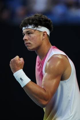 Ben Shelton celebrates during the Semi-final match against Sinner in the Rod Laver Arena Australian Open, Day Thirteen, Tennis, Melbourne Park, Melbourne, Australia - 24 Jan 2025  Copyright: xEllaxLing Shutterstockx 15108785bt