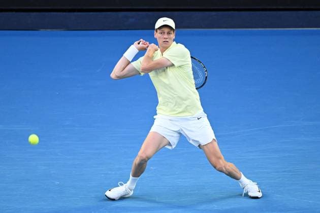 TENNIS AUSTRALIAN OPEN, Italian tennis player Jannik Sinner in action during the Men s Singles Semifinals match against American tennis player Ben Shelton on day 13 of the 2025 Australian Open at Rod Laver Arena in Melbourne, Friday, January 24th, 2025. ( NO ARCHIVING, EDITORIAL USE ONLY, NO USE IN BOOKS WITHOUT CONSENT MELBOURNE VICTORIA AUSTRALIA  Copyright: xJAMESxROSSx 20250124118552765401