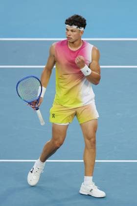 Ben Shelton celebrates during the Semi-final match against Sinner in the Rod Laver Arena Australian Open, Day Thirteen, Tennis, Melbourne Park, Melbourne, Australia - 24 Jan 2025  Copyright: xRachelxBach Shutterstockx 15108800br
