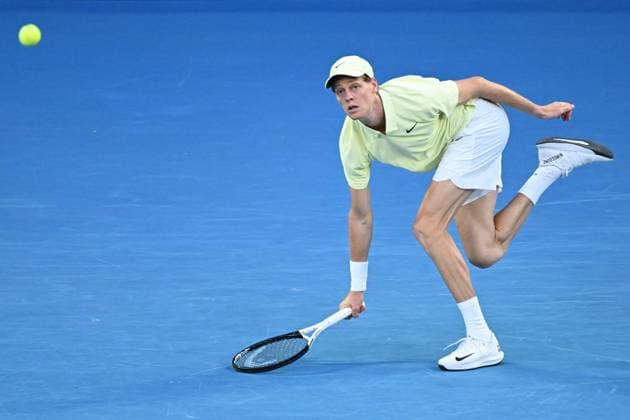 TENNIS AUSTRALIAN OPEN, Italian tennis player Jannik Sinner in action during the Men s Singles Semifinals match against Ben Shelton on day 13 of the 2025 Australian Open at Rod Laver Arena in Melbourne, Friday, January 24th, 2025. ( NO ARCHIVING, EDITORIAL USE ONLY, NO USE IN BOOKS WITHOUT CONSENT MELBOURNE VICTORIA AUSTRALIA  Copyright: xJAMESxROSSx 20250124184551617207