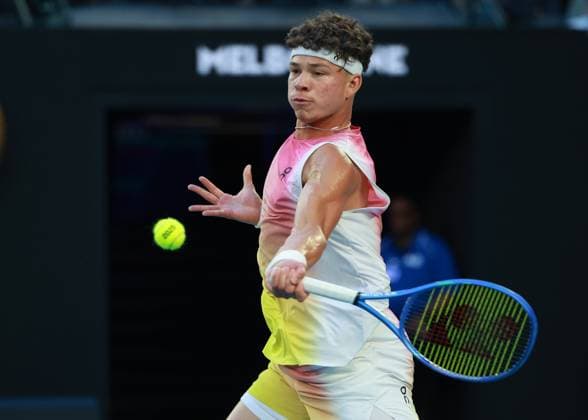 Ben Shelton, Australian Open 2025, Melbourne Park, Melbourne, Victoria, Australia Copyright: xJuergenxHasenkopfx