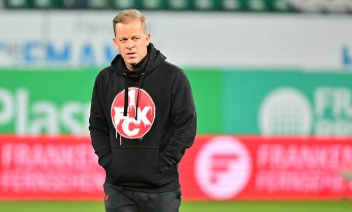 24 01 2025 Soccer Season 2024 2025 2 Soccer Bundesliga 19 Matchday SpVgg Greuther Fürth Kleeblatt 1 FC Kaiserslautern Lautern FCK Rote Teufel Sportfoto Zink MeZi xmexzix DFL regulations prohibit any use of photographs as image sequences and or quasi video only for editorial use Markus Anfang Trainer 1 FC Kaiserslautern FCK before the start of the match