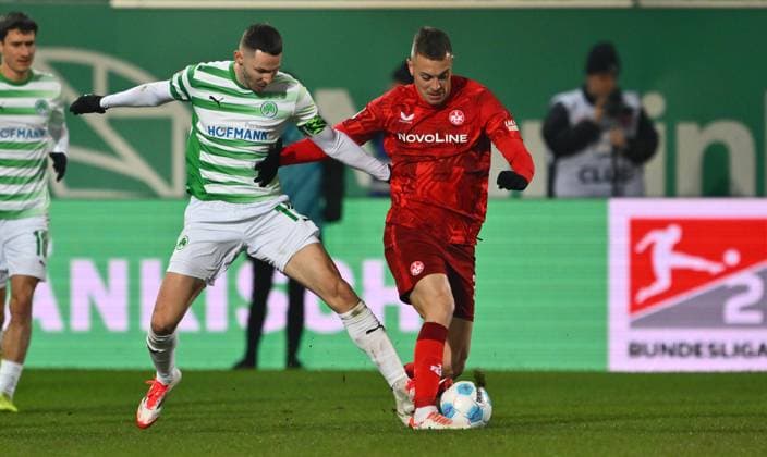 24 01 2025 Soccer Season 2024 2025 2 Soccer Bundesliga 19 Matchday SpVgg Greuther Fürth Kleeblatt 1 FC Kaiserslautern Lautern FCK Rote Teufel Sportfoto Zink xwoxzix DFL regulations prohibit any use of photographs as image sequences and or quasi video only for editorial use Branimir Hrgota 10, SpVgg Greuther Fürth Filip Kaloc 26, 1 FC Kaiserslautern FCK