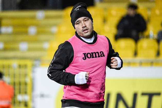 Lokeren s Radja Nainggolan pictured during a soccer match between KSC Lokeren-Temse and Lierse Kempenzonen, Friday 24 January 2025 in Lokeren, on day 19 of the 2024-2025 Challenger Pro League 1B second division of the Belgian championship. TOM GOYVAERTS TomxGoyvaerts  x111083637x