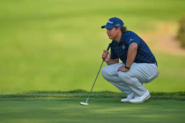 PGA, Golf Herren Golf 2025: Farmers Insurance Open JAN 24 January 24, 2025: Aldrich Potgieter lines up a putt on the 16th hole during the third round of the Farmers Insurance Open on Torrey Pines South Course in San Diego, California. Justin Fine CSM (Credit Image: Justin Fine Cal Media) San Diego Ca USA EDITORIAL USE ONLY Copyright: xx ZUMA-20250124_zma_c04_088.jpg JustinxFinex csmphotothree348387