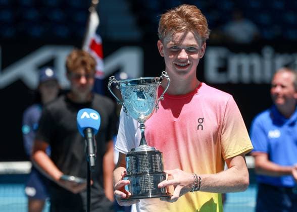 Henry Bernet SUI with cup, trophy, award ceremony, presentation, Australian Open 2025, Melbourne Park, Melbourne, Victoria, Australia Copyright: xJuergenxHasenkopfx