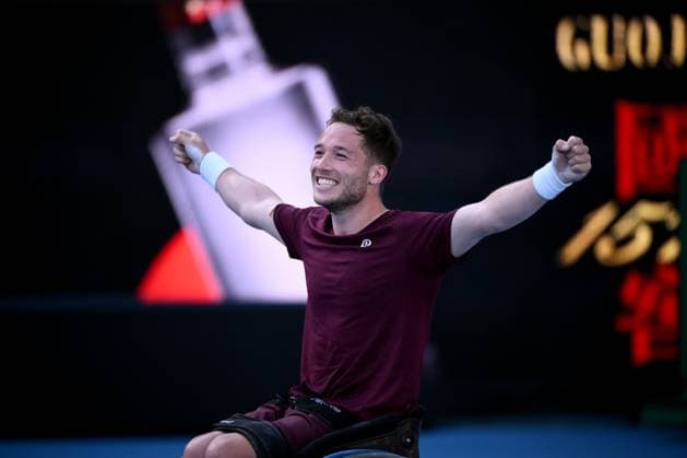 TENNIS AUSTRALIAN OPEN, Alfie Hewett of the United Kingdom celebrates match point during his Men?s Wheelchair Singles final win over Tokito Oda of Japan during the 2025 Australian Open at Melbourne Park in Melbourne, Saturday, January 25, 2025. ( NO ARCHIVING, EDITORIAL USE ONLY, NO USE IN BOOKS WITHOUT CONSENT MELBOURNE VICTORIA AUSTRALIA  Copyright: xJOELxCARRETTx 20250125150649226225