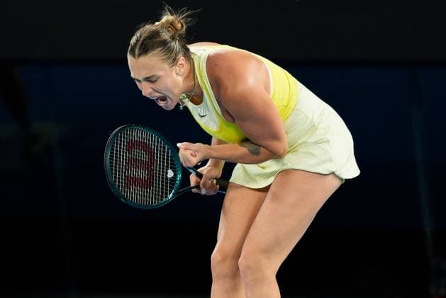 January 25, 2025: 1st seed ARYNA SABALENKA of Belarus in action against 19th seed MADISON KEYS of the USA on Rod Laver Arena in a Women s Singles Final match on day 14 of the 2025 Australian Open in Melbourne, Australia. Cal Media Melbourne Australia - ZUMAc04_ 20250125_faf_c04_011 Copyright: xSydneyxLowx