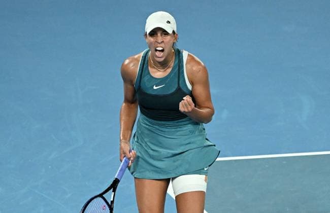 TENNIS AUSTRALIAN OPEN, Madison Keys of the USA celebrates during the Women?s final against Aryna Sabalenka of Belarus during the 2025 Australian Open at Melbourne Park in Melbourne, Saturday, January 25, 2025. ( NO ARCHIVING, EDITORIAL USE ONLY, NO USE IN BOOKS WITHOUT CONSENT MELBOURNE VICTORIA AUSTRALIA  Copyright: xJAMESxROSSx 20250125124739557007