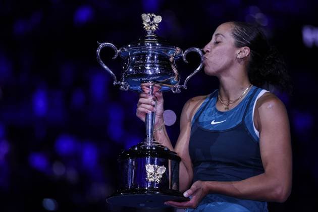 Madison Keys celebrates winning the Women s Singles final match against Sabalenka in the Rod Laver Arena Australian Open, Day Fourteen, Tennis, Melbourne Park, Melbourne, Australia - 25 Jan 2025  Copyright: xEllaxLing Shutterstockx 15108786ah