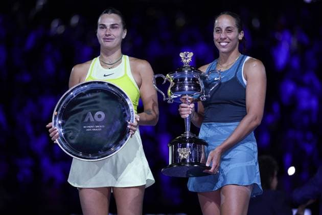 Madison Keys and Aryna Sabalenka with their trophies after the Women s Singles final match in the Rod Laver Arena Australian Open, Day Fourteen, Tennis, Melbourne Park, Melbourne, Australia - 25 Jan 2025  Copyright: xEllaxLing Shutterstockx 15108786ao