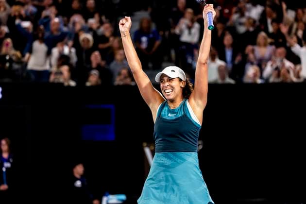 MELBOURNE, VIC - JANUARY 25: Madison Keys of the United States of America celebrates after winning the Women s Singles Finals of the 2025 Australian Open on January 25 2025, at Melbourne Park in Melbourne, Australia. (Photo by Jason Heidrich Icon Sportswire) TENNIS: JAN 25 Australian Open EDITORIAL USE ONLY Icon250125017