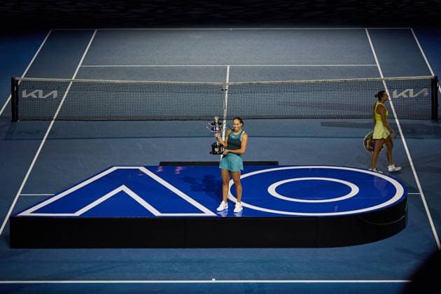Madison Keys of USA celebrates winning the Women s Singles final of the Australian Open Australian Open, Day Fourteen, Tennis, Melbourne Park, Melbourne, Australia - 25 Jan 2025  Copyright: xRachelxBach Shutterstockx 15108801ba