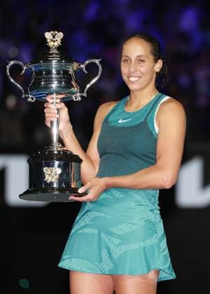 Madison Keys USA with the cup, trophy, award ceremony, presentation, Australian Open 2025, Melbourne Park, Melbourne, Victoria, Australia Copyright: xJuergenxHasenkopfx