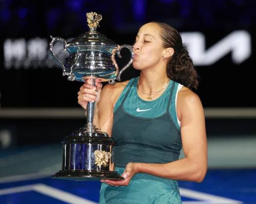 Madison Keys USA with the cup, trophy, award ceremony, presentation, Australian Open 2025, Melbourne Park, Melbourne, Victoria, Australia Copyright: xJuergenxHasenkopfx