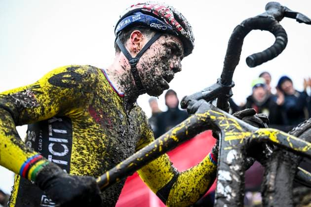 UCI Cyclocross World Cup Maasmechelen 2025 MAASMECHELEN, BELGIUM - JANUARY 25 : Van Aert Wout (BEL) of Visma Lease A Bike during the 11th leg of the UCI Cyclocross World Cup Series 2024-2025 men elite race on January 25, 2025 in Maasmechelen, Belgium, 25 01 2025 Maasmechelen Belgium  Copyright: xVincentxKalutx