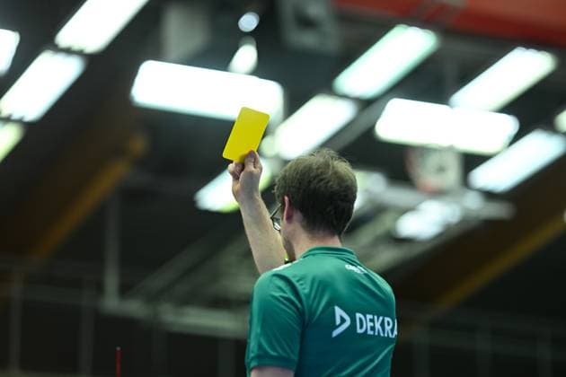 Yellow card for Alexander Waibl Head Coach Dresdner SC Dresdner SC vs SC Potsdam, 1 Volleyball Bundesliga Women, Season 2024 2025, 25 01 2025 Dresdner SC vs SC Potsdam, 1 Volleyball Bundesliga Women, Season 2024 2025, 25 01 2025 Dresden Copyright: xEibner-Pressefoto xHoepnerx EP_PHR