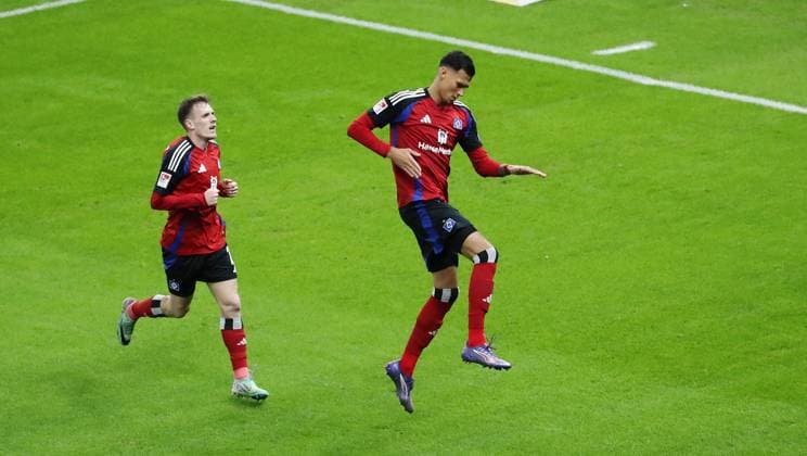 Davie Selke cheers after 0 1 joy emotion jubilation Sport Football Soccer DFL 2 Bundesliga Men 19 Matchday Season 2024 2025 25 12 2024 Hertha BSC Berlin vs Hamburger SV HSV DFL regulations prohibit any use of photographs as image sequences and or quasi video