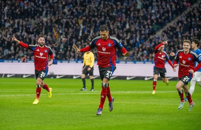 Soccer, Men, Season 2024 2025, 2 Bundesliga 19 Matchday , Hertha BSC Hamburger SV, f l Marco Richter Hamburger SV , Davie Selke Hamburger SV , Emir Sahiti Hamburger SV , Celebration after goal to 1 0, 25 01 2025, Copyright: xSebastianxRäppold MatthiasxKochx