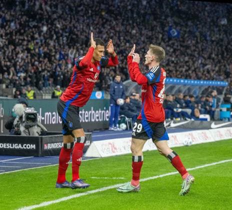 Soccer, Men, Season 2024 2025, 2 Bundesliga 19 Matchday , Hertha BSC Hamburger SV, f l Davie Selke Hamburger SV , Emir Sahiti Hamburger SV , Cheering after goal to 1 0, 25 01 2025, Copyright: xSebastianxRäppold MatthiasxKochx