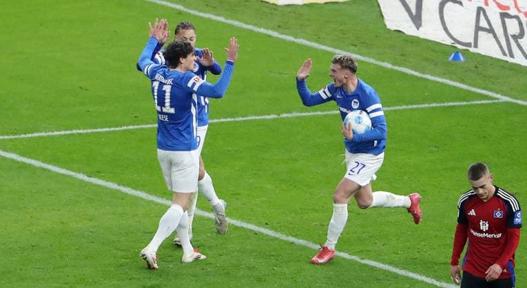 Michael Cuisance cheers after 1 2 with Fabian Reese Joy Emotion Jubilation Sport Football Soccer DFL 2 Bundesliga Men 19 Matchday Season 2024 2025 25 12 2024 Hertha BSC Berlin vs Hamburger SV HSV DFL regulations prohibit any use of photographs as image sequences and or quasi video