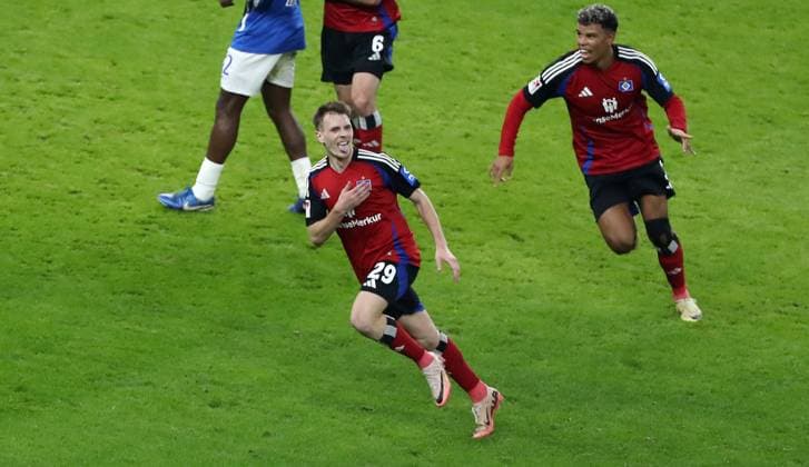 Emir Sahiti cheers after 2 3 joy emotion jubilation sport soccer soccer DFL 2 Bundesliga men 19 matchday season 2024 2025 25 12 2024 Hertha BSC Berlin vs Hamburger SV HSV DFL regulations prohibit any use of photographs as image sequences and or quasi video
