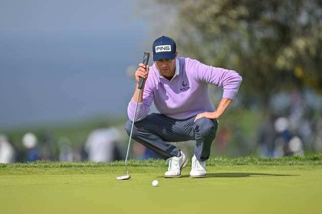 January 25, 2025: Harris English lines up a putt on the 2nd hole during the final round of the Farmers Insurance Open on Torrey Pines South Course in San Diego, California. CSM San Diego USA - ZUMAc04_ 20250125_zma_c04_093 Copyright: xJustinxFinex