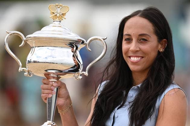 AUSTRALIAN OPEN WOMENS FINAL WINNER, Madison Key of the USA poses for a photograph the with the Daphne Akhurst Memorial Cup at the Brighton Bathing Boxes in Melbourne, Sunday, January 26, 2025. Madison Keys has claimed her maiden Grand Slam singles title, winning the Australian Open 2025 women?s crown at Melbourne Park. ( NO ARCHIVING, EDITORIAL USE ONLY, NO USE IN BOOKS WITHOUT CONSENT MELBOURNE VICTORIA AUSTRALIA  Copyright: xJOELxCARRETTx 20250126192242469807