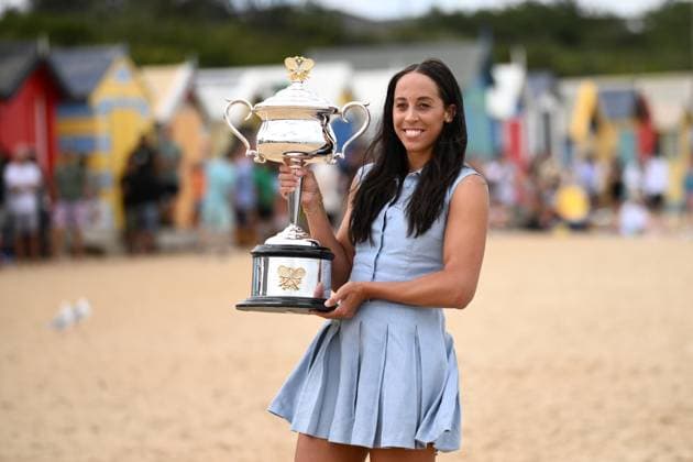 AUSTRALIAN OPEN WOMENS FINAL WINNER, Madison Key of the USA poses for a photograph the with the Daphne Akhurst Memorial Cup at the Brighton Bathing Boxes in Melbourne, Sunday, January 26, 2025. Madison Keys has claimed her maiden Grand Slam singles title, winning the Australian Open 2025 women?s crown at Melbourne Park. ( NO ARCHIVING, EDITORIAL USE ONLY, NO USE IN BOOKS WITHOUT CONSENT MELBOURNE VICTORIA AUSTRALIA  Copyright: xJOELxCARRETTx 20250126178341479146