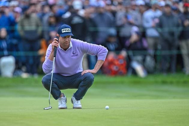 January 25, 2025: Harris English lines up a putt on the 18th hole during the final round of the Farmers Insurance Open on Torrey Pines South Course in San Diego, California. CSM San Diego USA - ZUMAc04_ 20250125_zma_c04_245 Copyright: xJustinxFinex