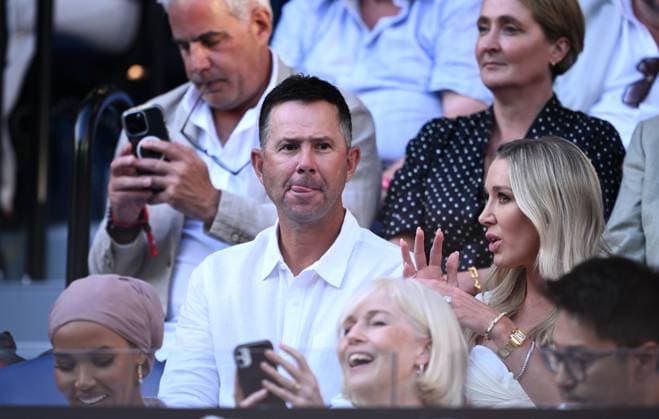 TENNIS AUSTRALIAN OPEN, Former Australian cricketer Ricky Ponting is seen during the Men?s singles final between during Jannik Sinner of Italy and Alexander Zverev of Germany at the 2025 Australian Open at Melbourne Park in Melbourne, Sunday, January 26, 2025. ( NO ARCHIVING, EDITORIAL USE ONLY, NO USE IN BOOKS WITHOUT CONSENT MELBOURNE VICTORIA AUSTRALIA  Copyright: xJOELxCARRETTx 20250126110881787977