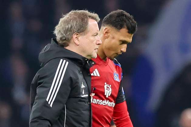 Davie Selke Hamburger SV leaves the pitch with a head injury, 2 Bundesliga, Hertha BSC vs Hamburger SV, Olympiastadion, January 25, 2025 in Berlin, Germany Photo by Marco Steinbrenner DeFodi Images Davie Selke Hamburger SV leaves the pitch with a head injury, 2 Bundesliga, Hertha BSC vs Hamburger SV, Olympiastadion, January 25, 2025 in Berlin, Germany Photo by Marco Steinbrenner DeFodi Images DFB DFL REGULATIONS PROHIBIT ANY USE OF PHOTOGRAPHS AS IMAGE SEQUENCES AND OR QUASI VIDEO Defodi 700 berlin hsv 20250125 106 Defodi-700 DFB DFL REGULATIONS PROHIBIT ANY USE OF PHOTOGRAPHS AS IMAGE SEQUENCES AND OR QUASI-VIDEO.