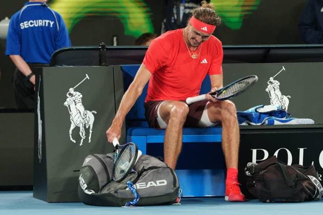 January 26, 2025: 2nd seed ALEXANDER ZVEREV of Germany smashes his racquet against 1st seed JANNIK SINNER of Italy on Rod Laver Arena in the Men s Singles Final match on day 15 of the 2025 Australian Open in Melbourne, Australia. Cal Media Melbourne Australia - ZUMAc04_ 20250126_faf_c04_014 Copyright: xSydneyxLowx