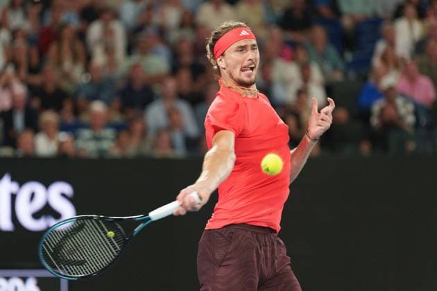 January 26, 2025: 2nd seed ALEXANDER ZVEREV of Germany in action against 1st seed JANNIK SINNER of Italy on Rod Laver Arena in the Men s Singles Final match on day 15 of the 2025 Australian Open in Melbourne, Australia. Cal Media Melbourne Australia - ZUMAc04_ 20250126_faf_c04_021 Copyright: xSydneyxLowx
