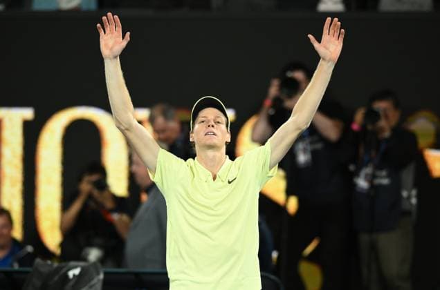 TENNIS AUSTRALIAN OPEN, Jannik Sinner of Italy celebrates winning the Men?s singles final against Alexander Zverev of Germany at the 2025 Australian Open at Melbourne Park in Melbourne, Sunday, January 26, 2025. ( NO ARCHIVING, EDITORIAL USE ONLY, NO USE IN BOOKS WITHOUT CONSENT MELBOURNE VICTORIA AUSTRALIA  Copyright: xJOELxCARRETTx 20250126196323437733