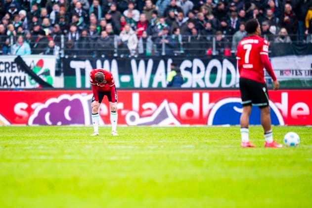 26 01 2025 Soccer, 2024 2025, 2 Bundesliga, Matchday 19, Hannover 96 SC Preußen Münster L R Phil Neumann Hannover , Jessic Ngankam Hannover after the goal to 0 1 by Joshua Mees Münster DFL REGULATIONS PROHIBIT ANY USE OF PHOTOGRAPHS AS IMAGE SEQUENCES AND OR QUASI VIDEO Hannover Lower Saxony Germany Heinz von Heiden Arena